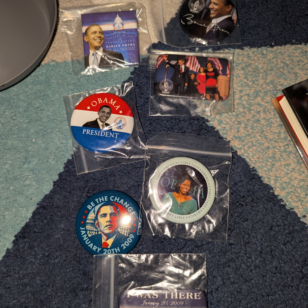 Obama and Family Commemorative Button Set